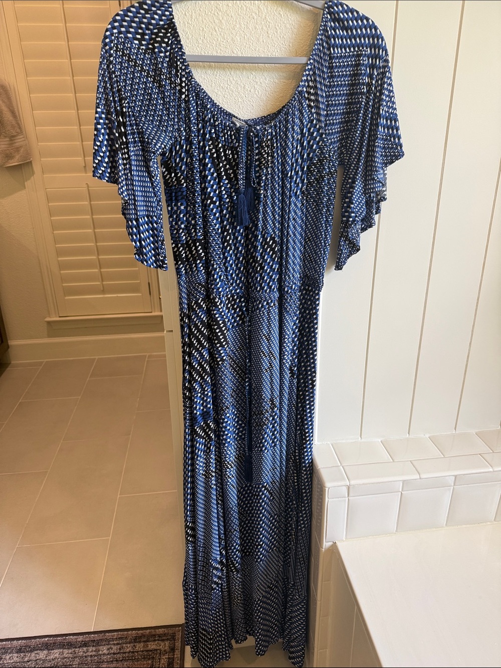 Amazon Blue and White Geometric Flutter-Sleeve Maxi Dress